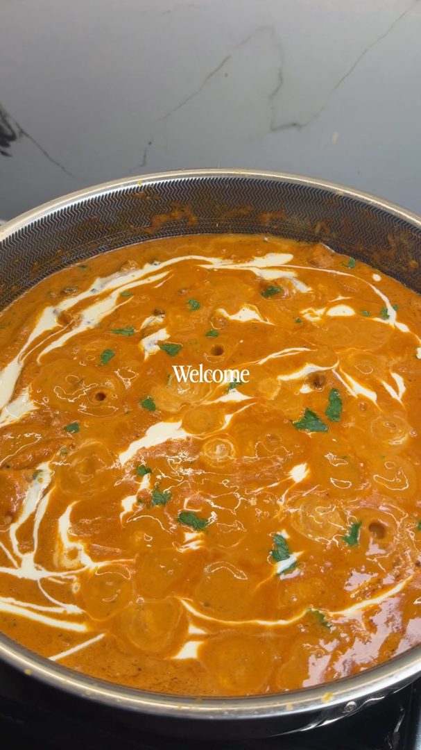 Butter chicken with garlic butter naan